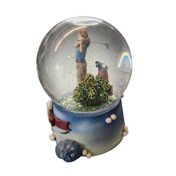 MUSICAL GOLF WATER SNOW GLOBE LADY GOLFER COLORFUL SPARKLES 'TOP OF THE WORLD' - Picture 2 of 5